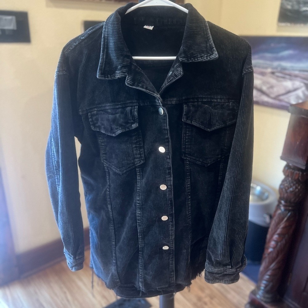 Corduroy long sleeve button down shirt size large in used condition